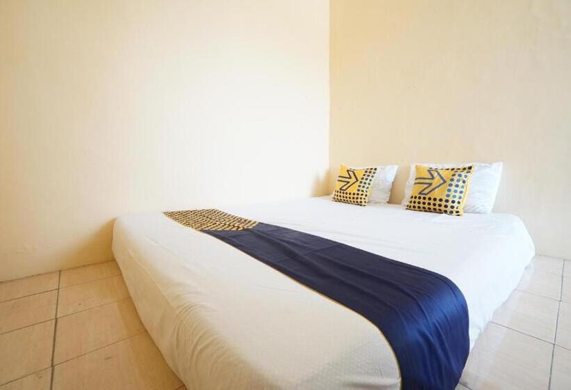 호텔 Oyo 93300 Homestay Puri Anggrek Syariah Wage