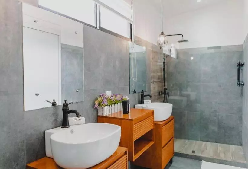 Hotelli Peace Lofts And Apartments