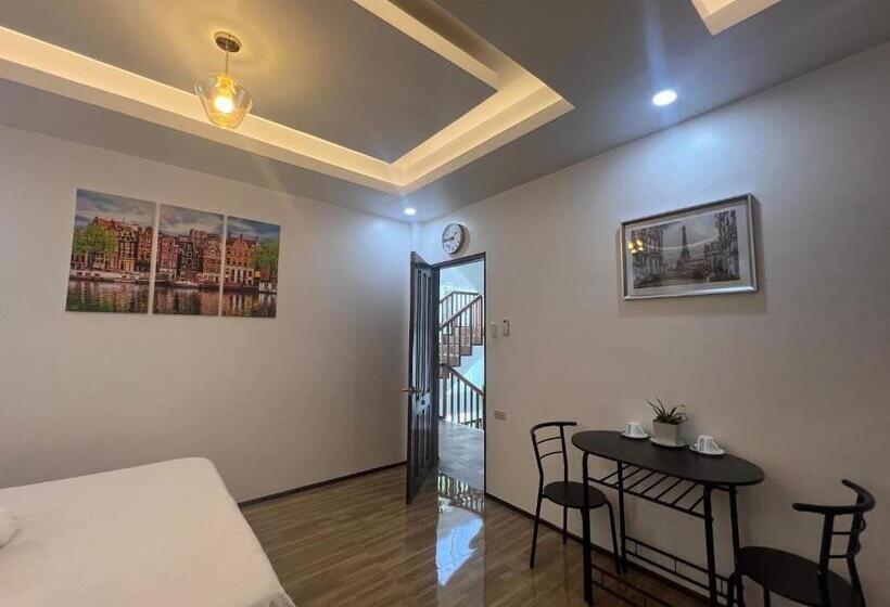 هتل Rich Vania Suites