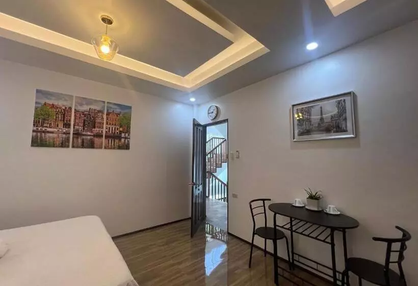 هتل Rich Vania Suites