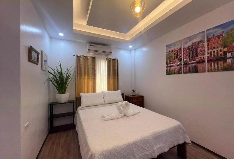 هتل Rich Vania Suites