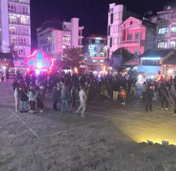 هتل Viet Hung Hostel Motorbikes