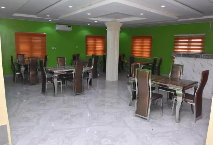 Mar Rok International Hotel & Suite