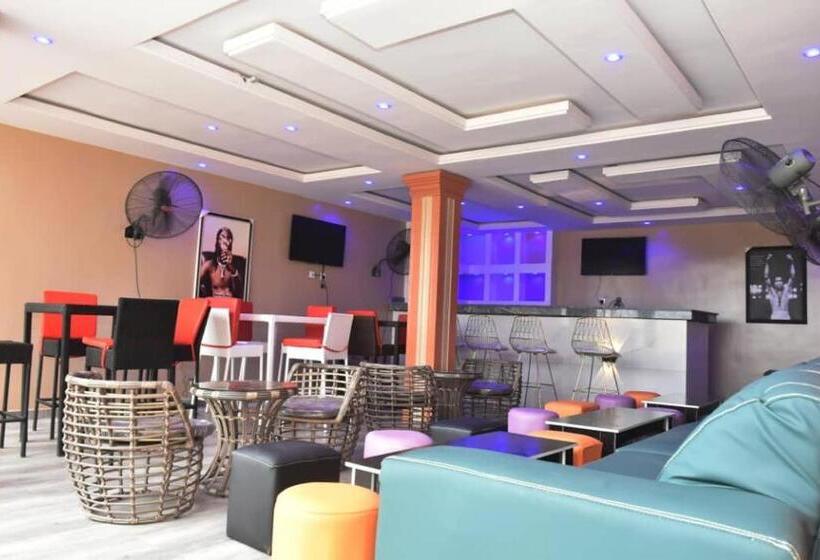 Mar Rok International Hotel & Suite