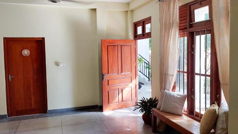 بنسيون The Native Weligama