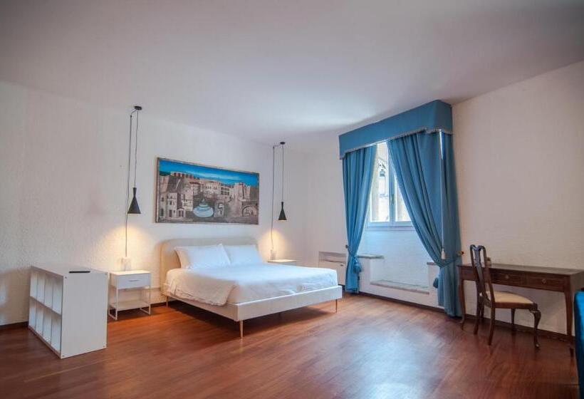 Pension (Hôtel basse catégorie) Umbrian Concierge   Duomo Accommodations