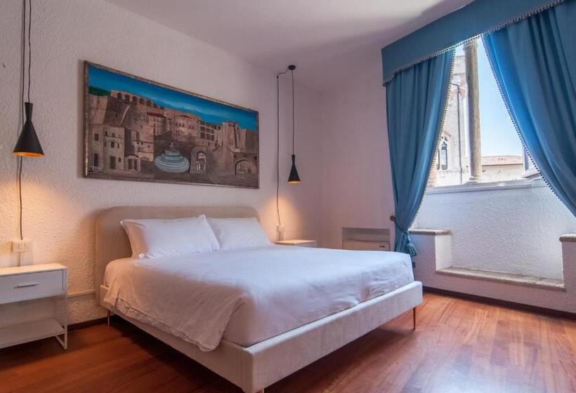 Pension (Hôtel basse catégorie) Umbrian Concierge   Duomo Accommodations
