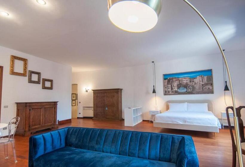 Pension (Hôtel basse catégorie) Umbrian Concierge   Duomo Accommodations