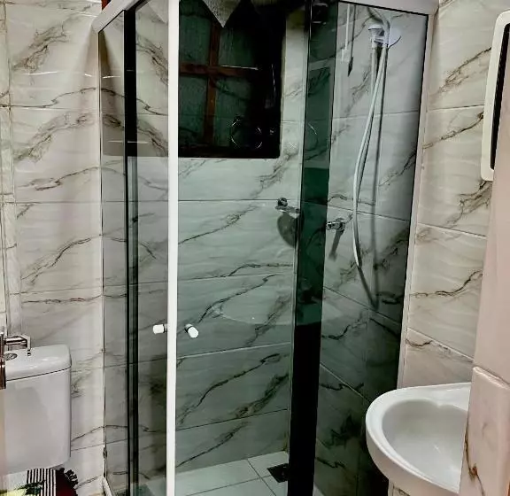 پانسیون Visual Do Abraão