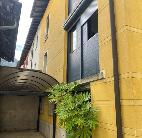 膳宿费 Yellow House Guest House