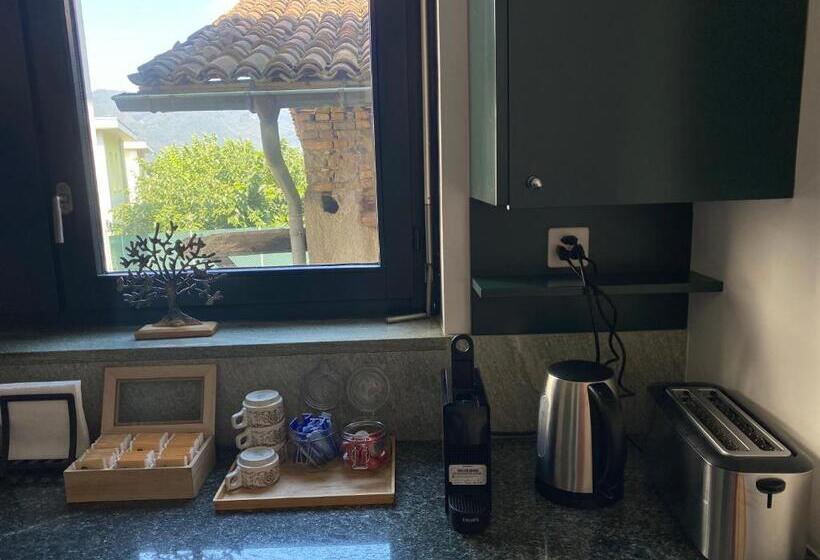 膳宿费 Yellow House Guest House