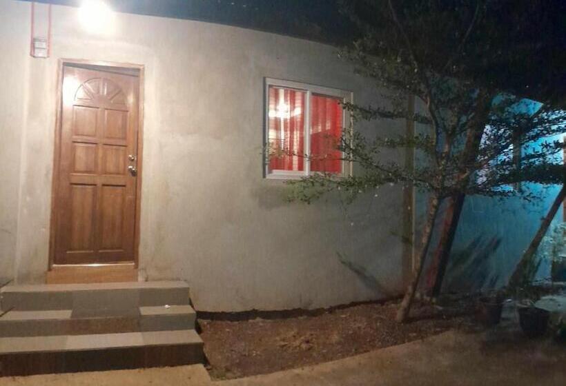 Пансион Yfs Guesthouse With Motorbike