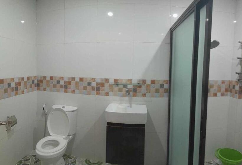 Пансион Yfs Guesthouse With Motorbike