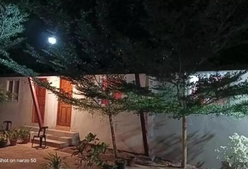 ペンション Yfs Guesthouse With Motorbike
