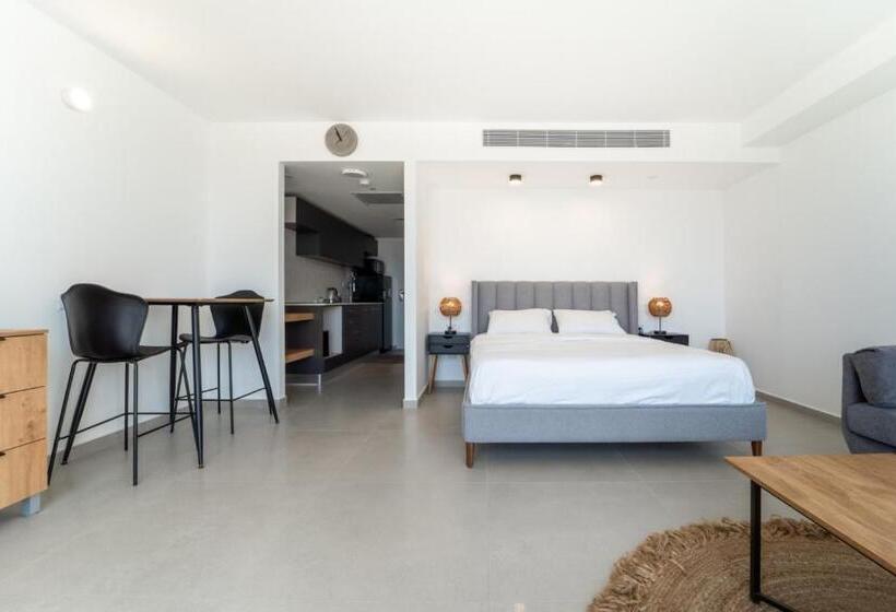 Sea Side Eilat Vacation Apartment