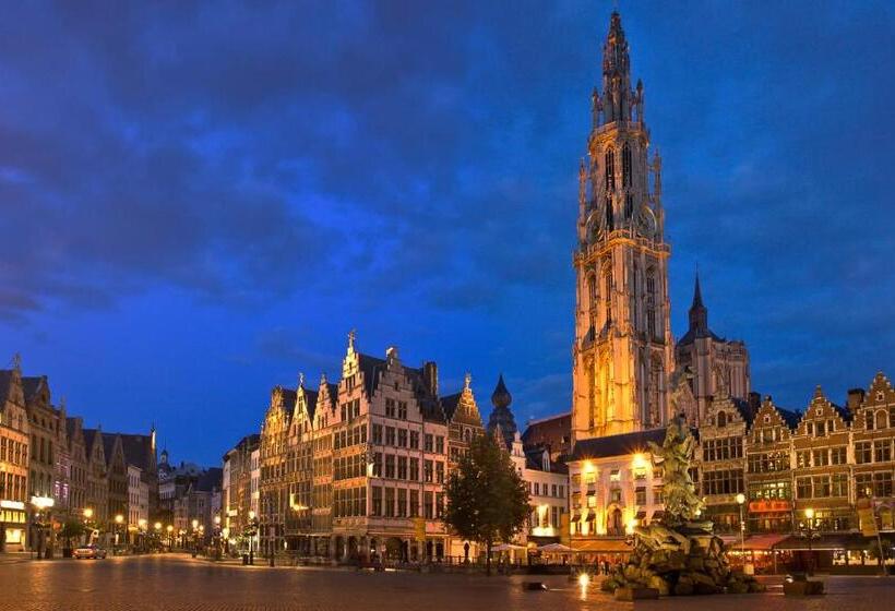 National City Apartments