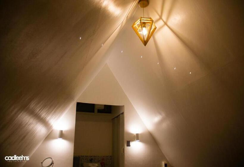 The Family Resthouse And Resort