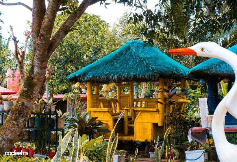 The Family Resthouse And Resort