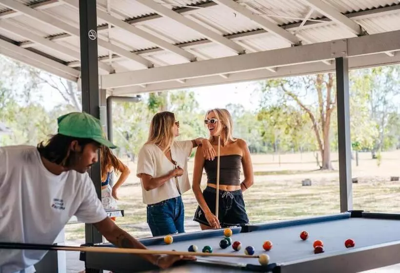 Retkeilymaja Kangarooms Noosa Everglades Yha