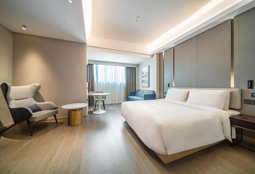 Atour Hotel Shenzhen Luohu Vientiane City