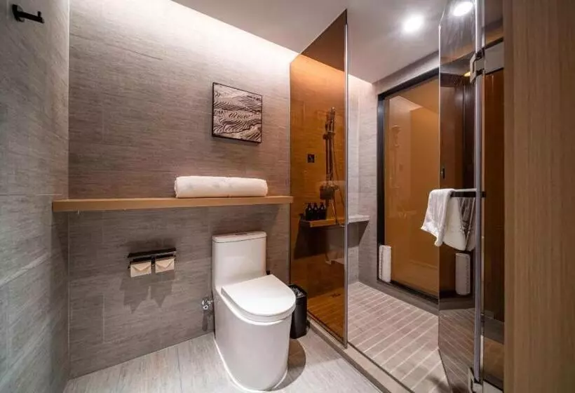 Atour Hotel Shenzhen Luohu Vientiane City