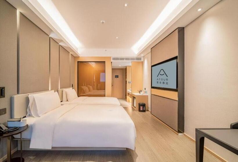Atour Hotel Shenzhen Luohu Vientiane City