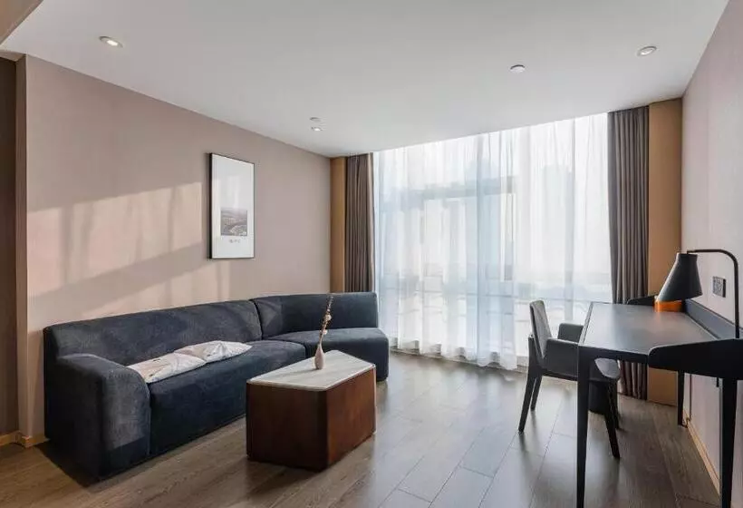 Atour Hotel Tianjin Binhai High Speed Railway Station