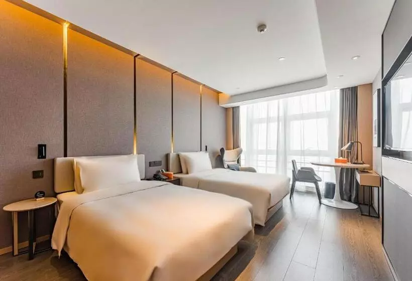 Atour Hotel Tianjin Binhai High Speed Railway Station