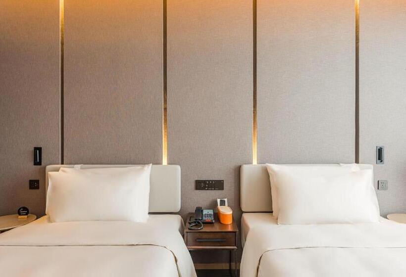 Atour Hotel Tianjin Binhai High Speed Railway Station