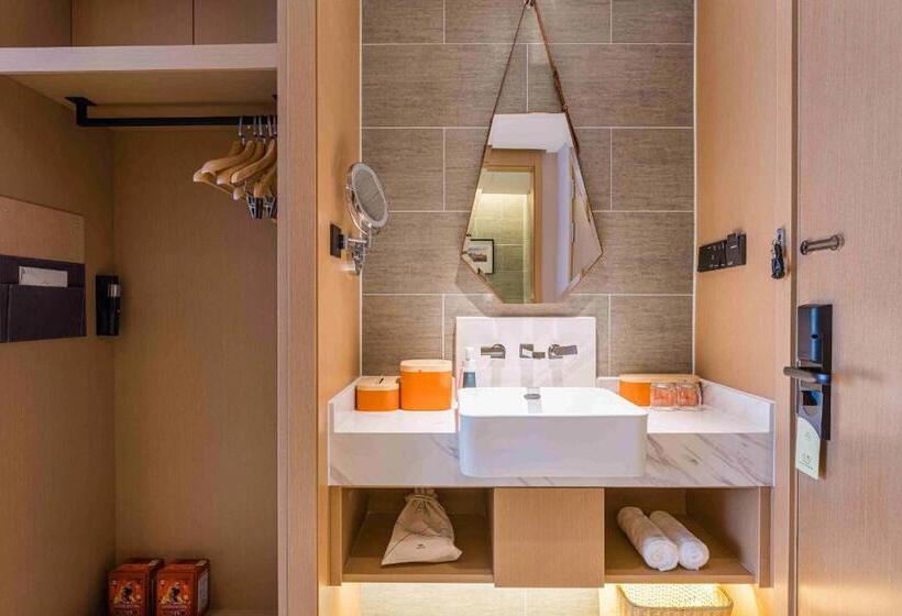 Atour Hotel Tianjin Binhai High Speed Railway Station