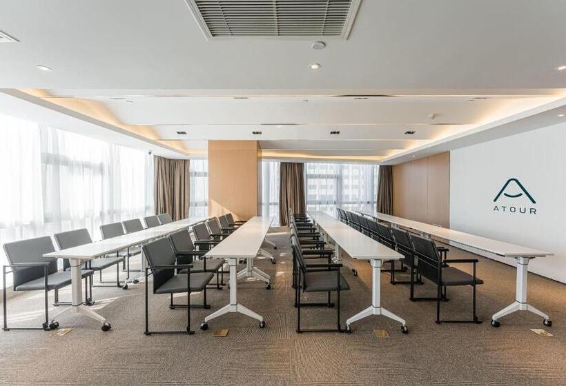 Atour Hotel Tianjin Binhai High Speed Railway Station