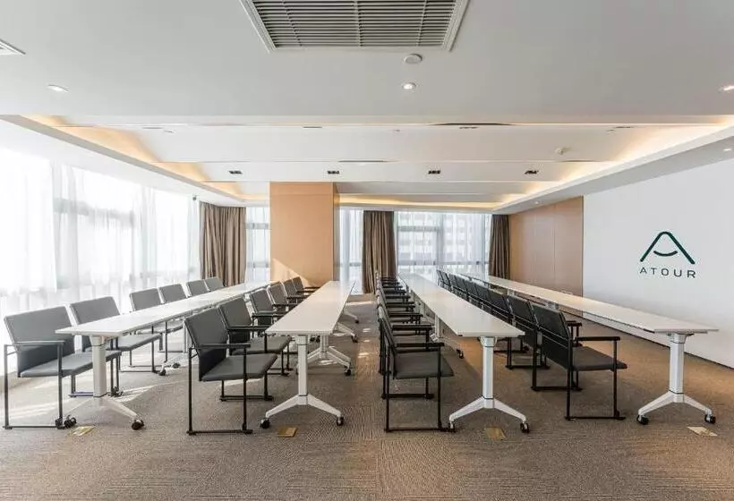 Atour Hotel Tianjin Binhai High Speed Railway Station