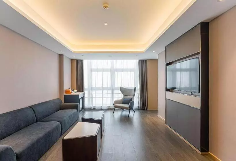 Atour Hotel Tianjin Binhai High Speed Railway Station