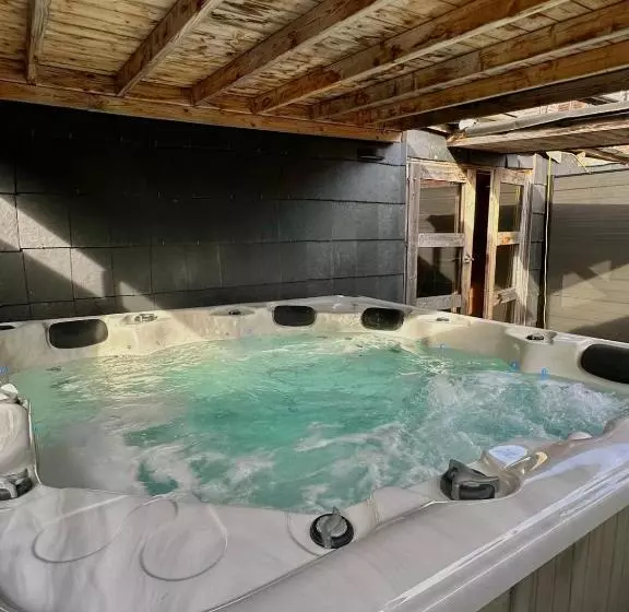 تختخواب و صبحانه Cosy@beauty