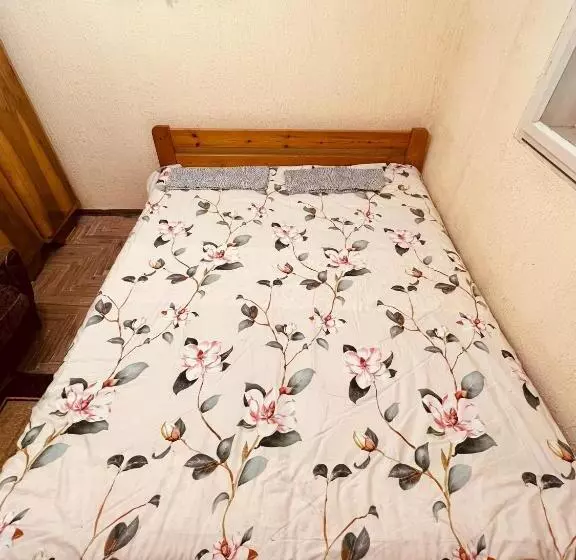 تختخواب و صبحانه Eagle House