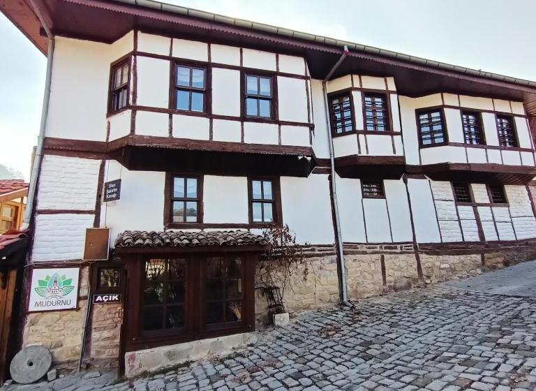 Bed and Breakfast Hacı şakirler Konağı