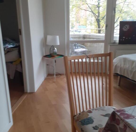 مبيت وإفطار Konstnärsstudio M Balkong