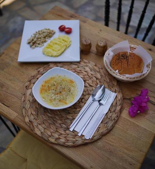 تختخواب و صبحانه Lb Boutique