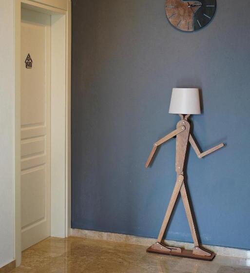 تختخواب و صبحانه Lb Boutique