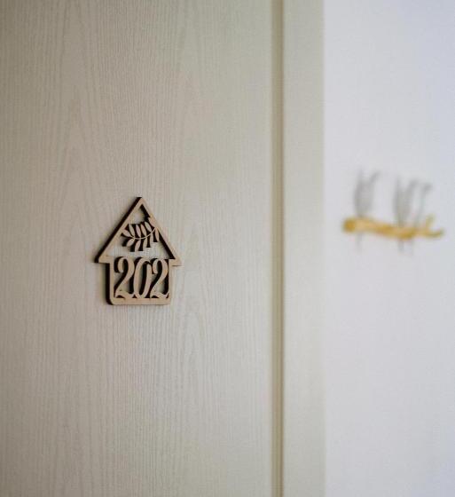 تختخواب و صبحانه Lb Boutique