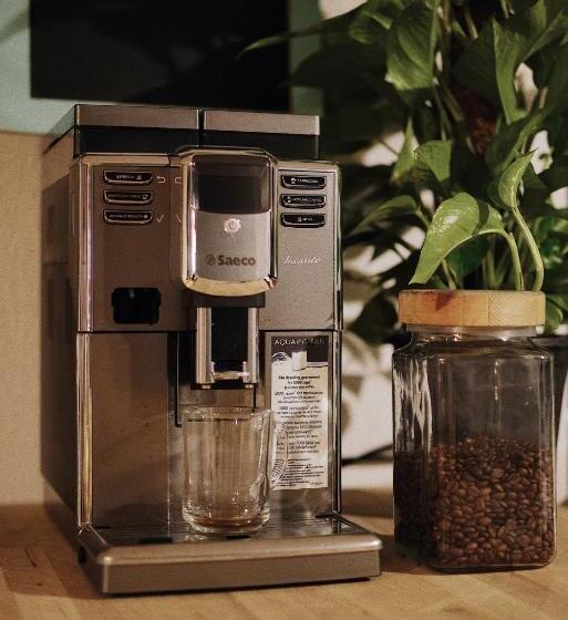 تختخواب و صبحانه Lb Boutique