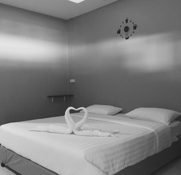 Hotel คลิ๊กรีสอร์ท