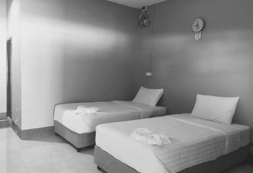 Hotelli คลิ๊กรีสอร์ท