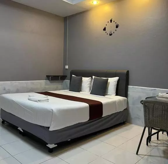 Hotelli คลิ๊กรีสอร์ท