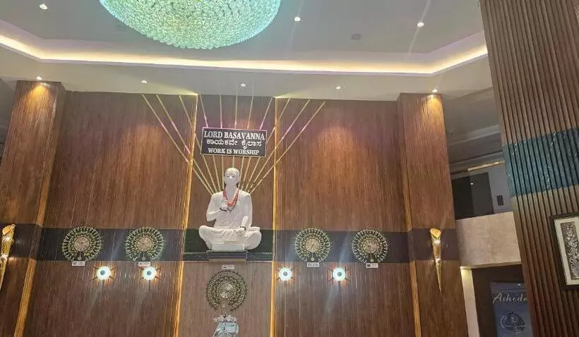 ホテル Ashodev Residency