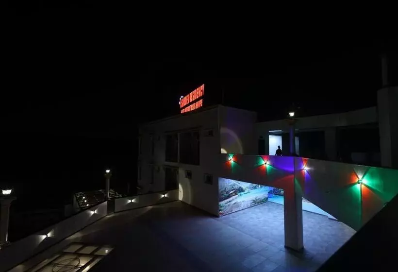 ホテル Ashodev Residency