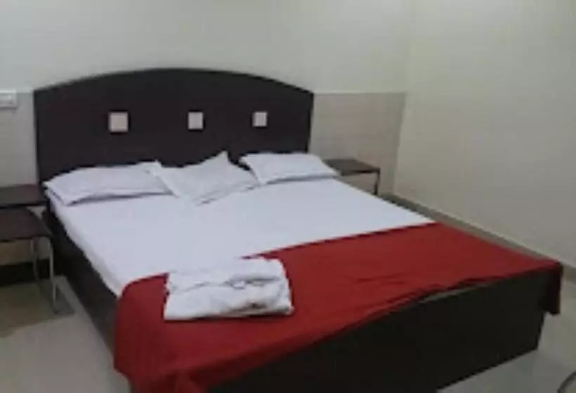 ホテル Balaji Grand Telangana