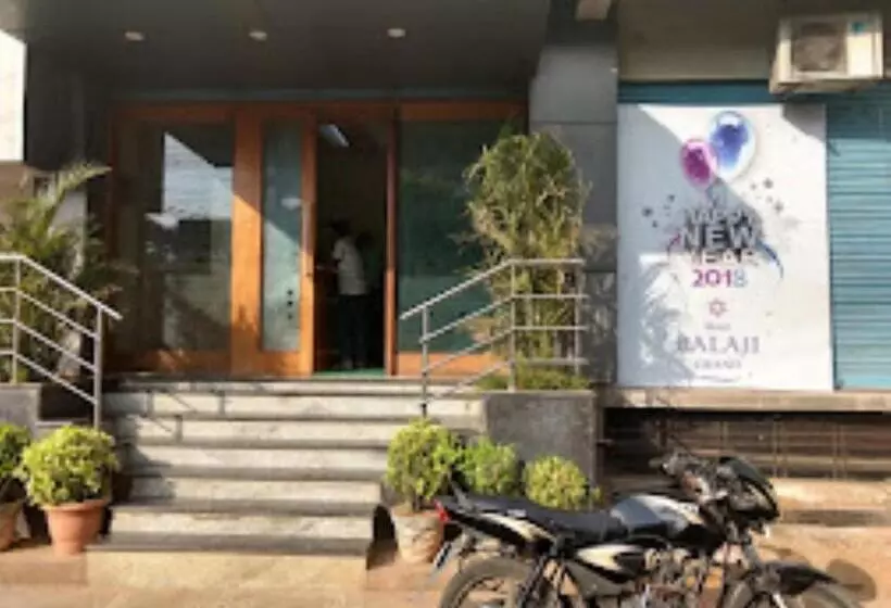 ホテル Balaji Grand Telangana