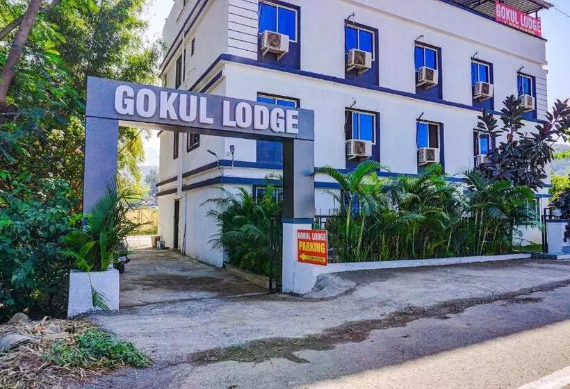 Fabhotel Gokul Lodge