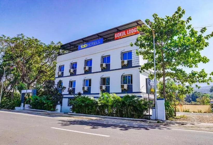 Fabhotel Gokul Lodge